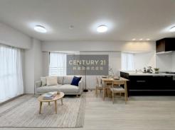 リビング　※家具、什器等はCGによるバーチャルステージングです。
※細部の納まりは現地を確認ください。