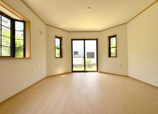 敷地広々69坪超 建物39坪超のRENOVE戸建001