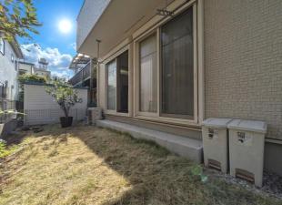 築浅　3線利用可能の庭付き戸建ICHIKAWA001